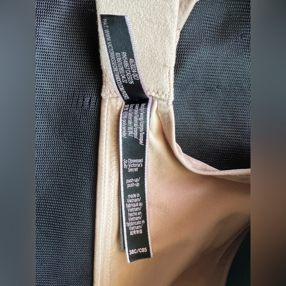 So Obsessed Smooth Push-Up Bras (3) all used $65 for all 3 - Picture 4 of 5